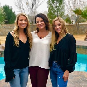 Meet your Posher, Jennelle